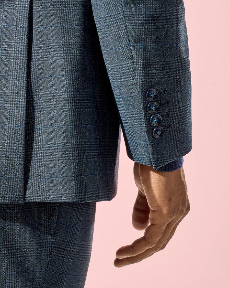 abito blu navy a tre pezzi dalla vestibilità regolare