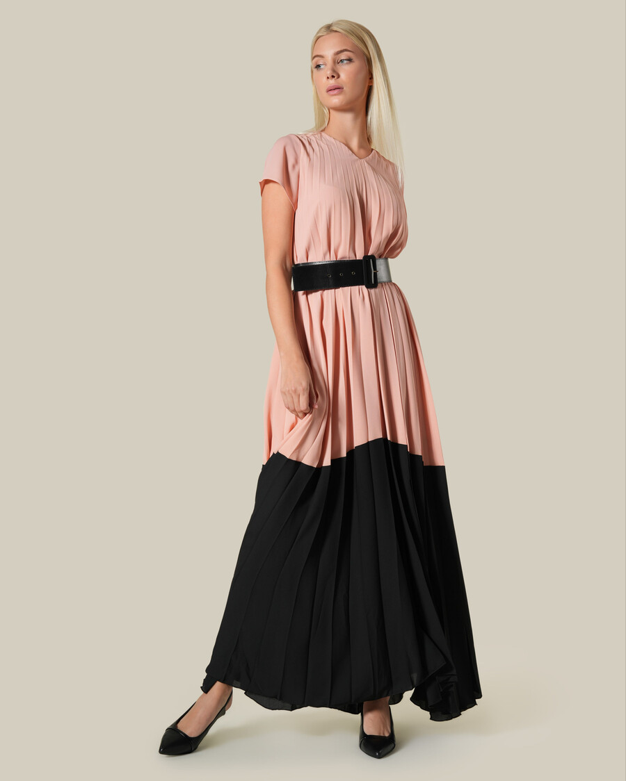 abito lungo plissettato color block