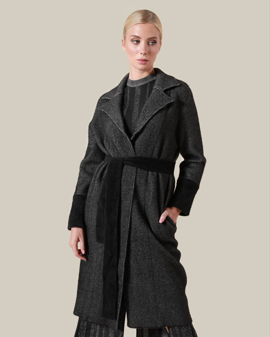 cappotto avvolgente a spina di pesce