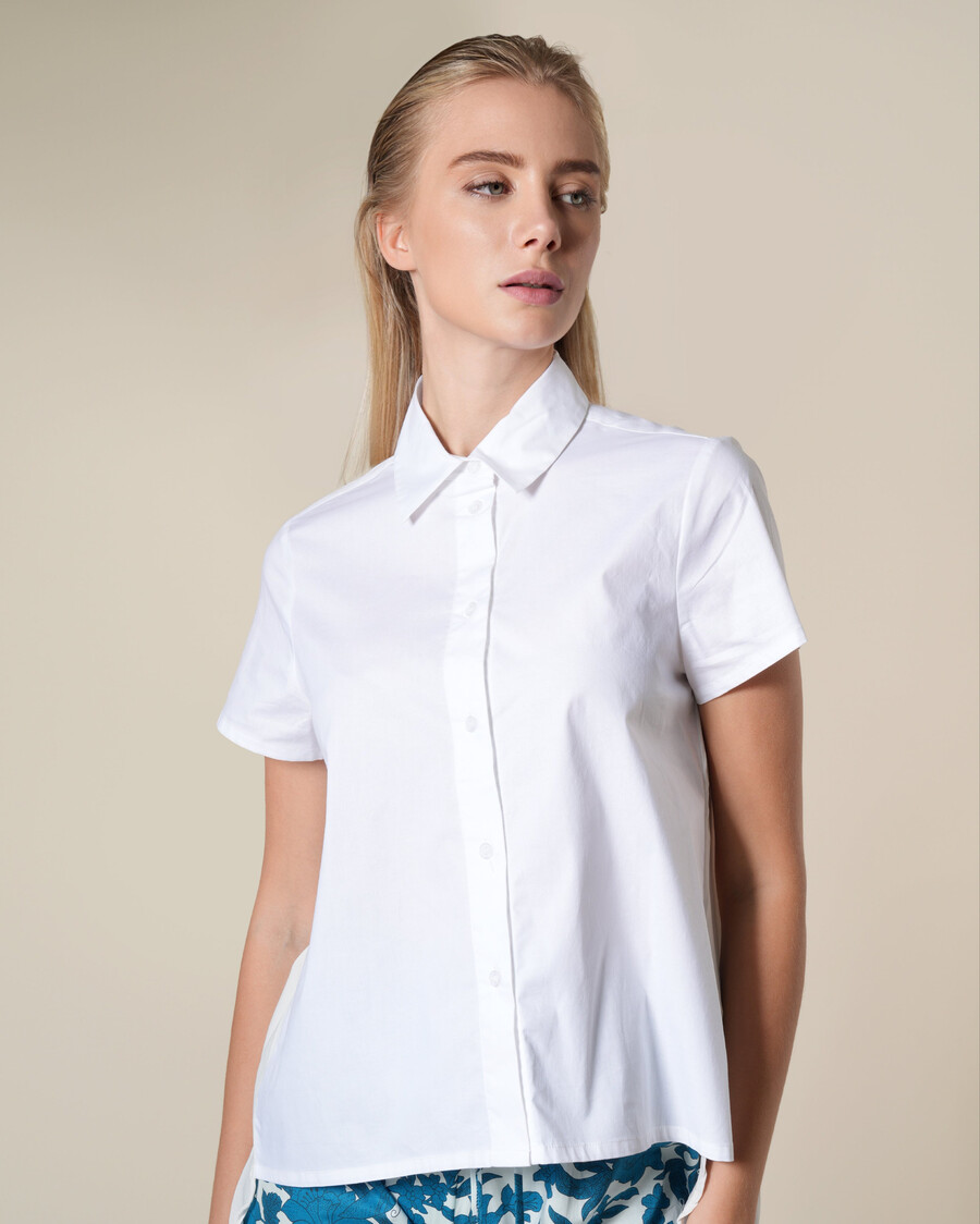 camicia bianca asimmetrica