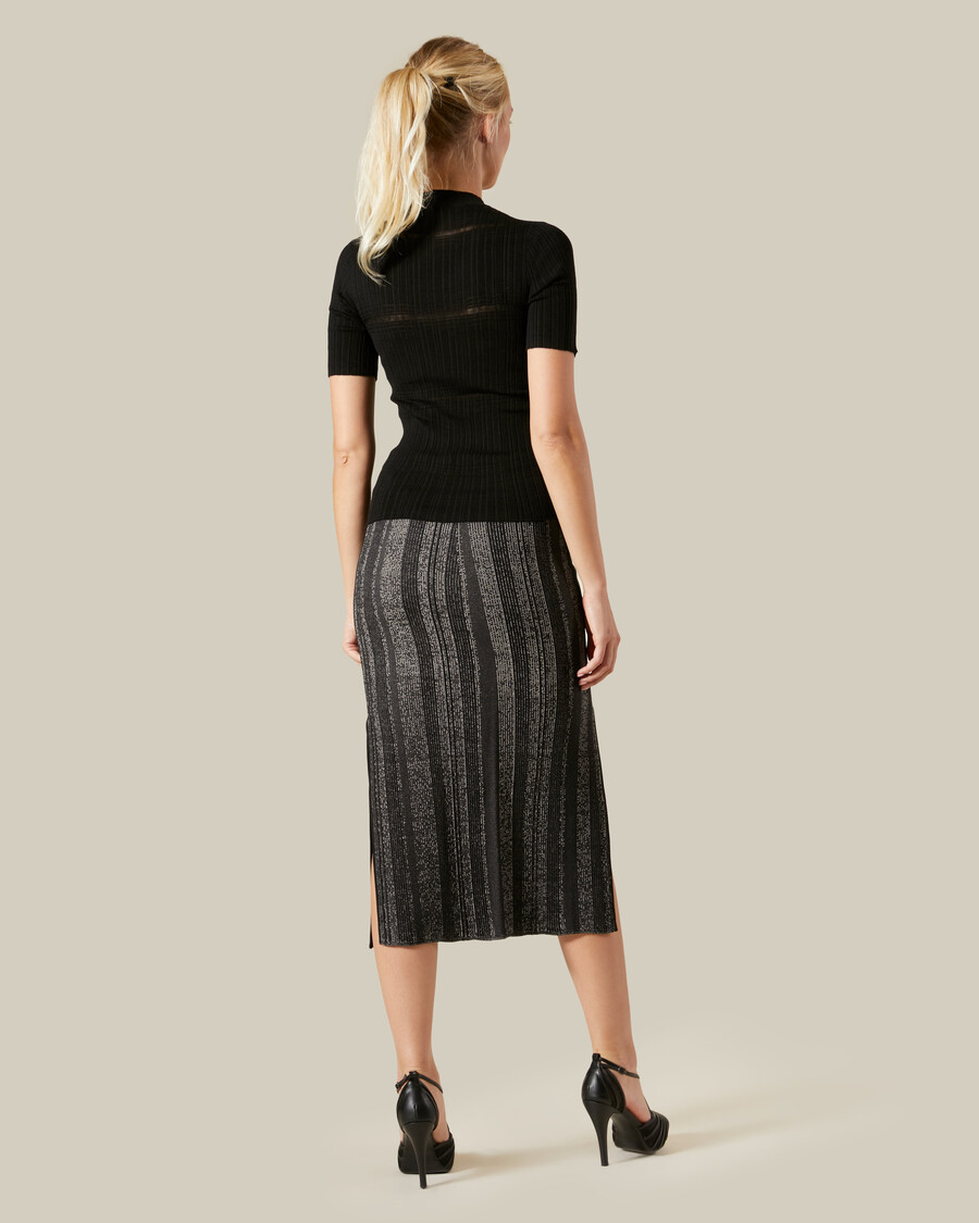 maglia a coste con collo alto