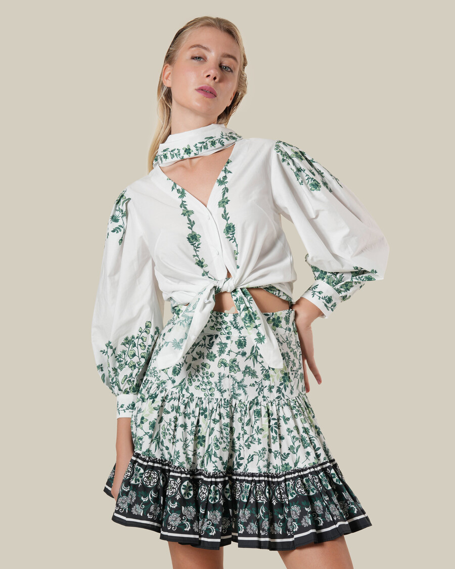 camicia con stampa floreale a pois da annodare