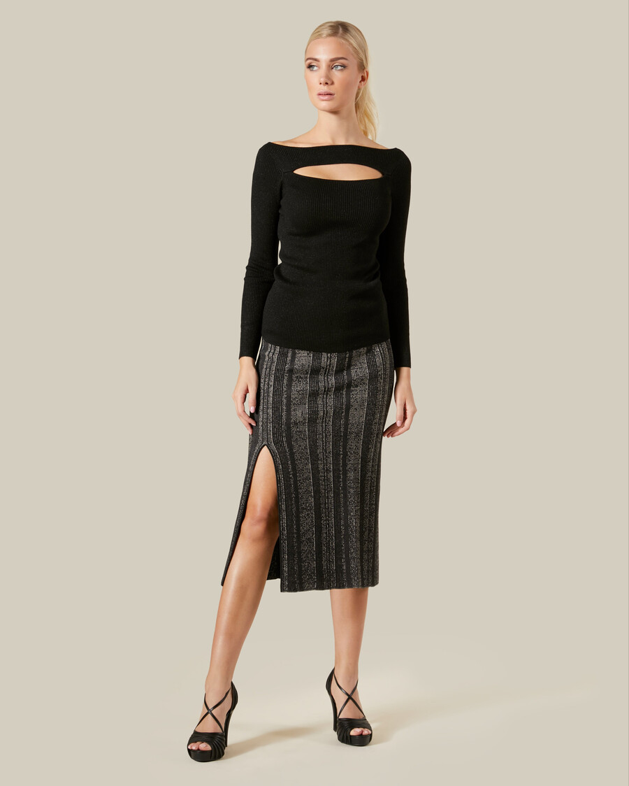 top in maglia a coste con tagli