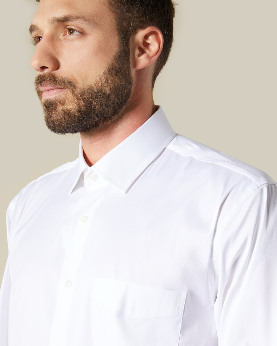 camicia con tasca vestibilità regolare