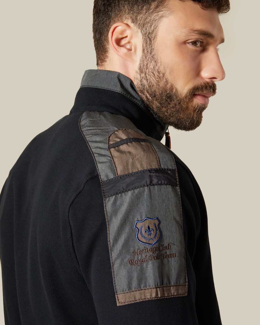giacca in maglia con toppe in denim