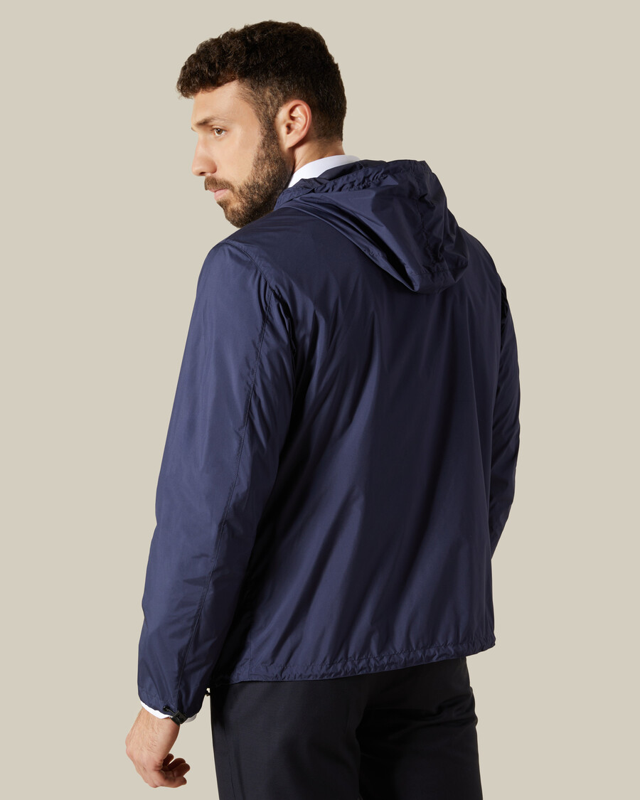 parka con cappuccio
