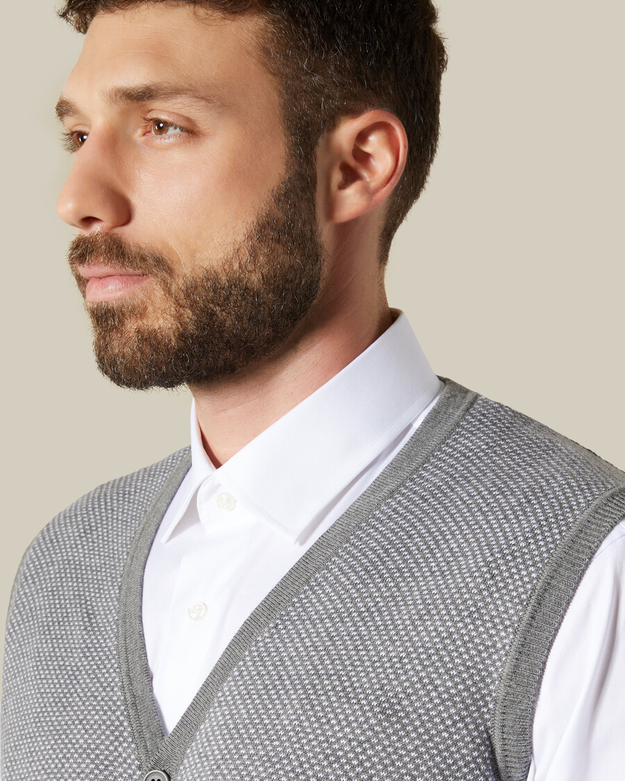 gilet con bottoni sul davanti