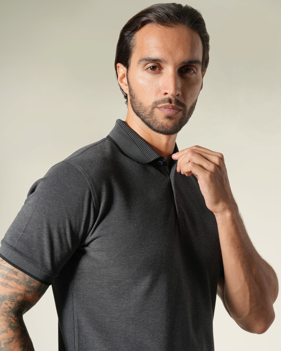polo in cotone con colletto a righe